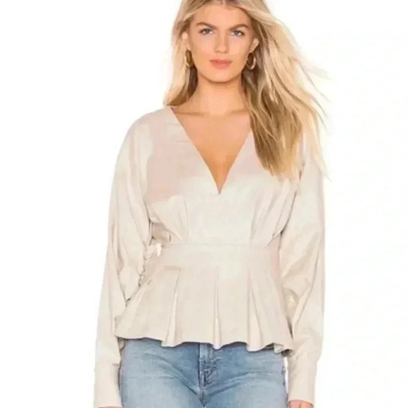 L’Academie Grey Linen Gathered Blouse LIKE NEW - Picture 3 of 5
